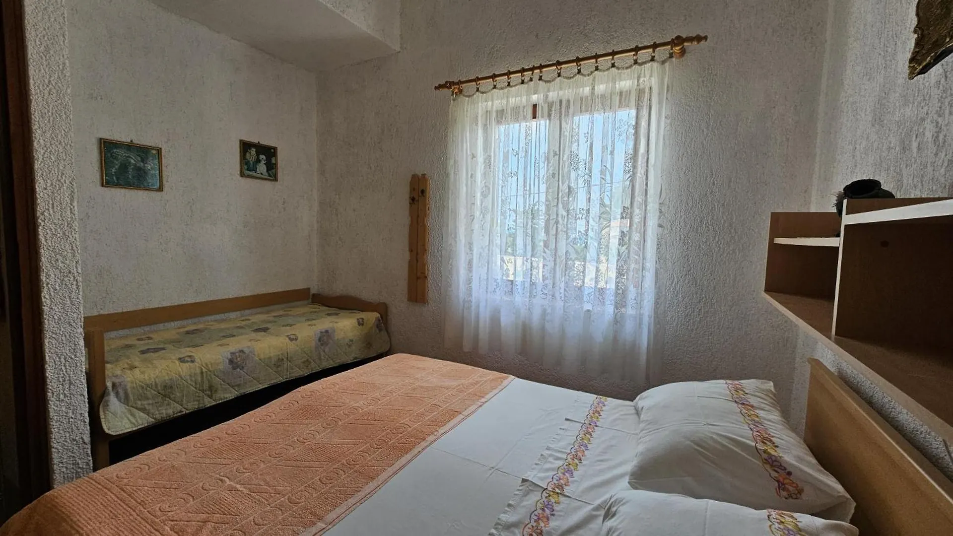 Ara-Neda Apartment Pinezici